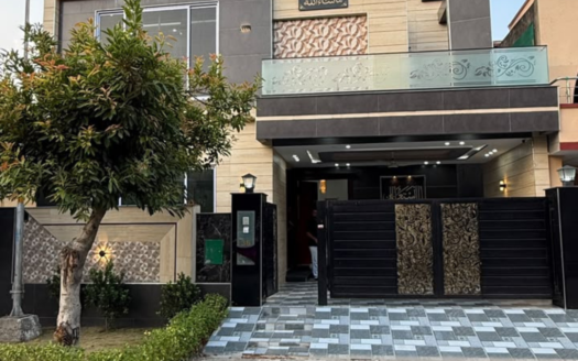 8 Marla Modern House | 5kW Solar + Prime Location